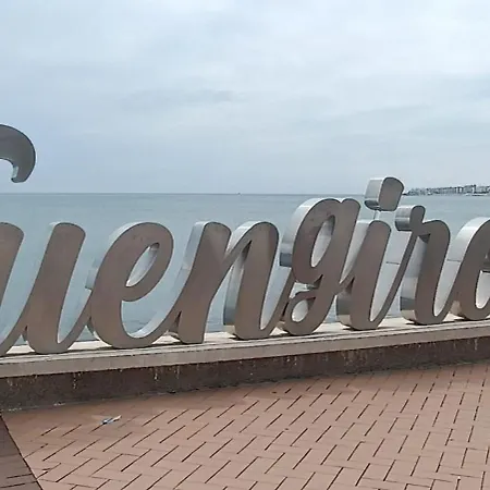 Volveremos - Sea Views Penthouse Lägenhet Fuengirola